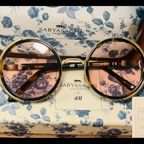 Sabyasachi sunglasses h&m Clearance